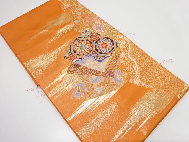 未使用品　錦本金箔二重織　霞に色紙重ね・花蜀江文織り出し　名古屋帯